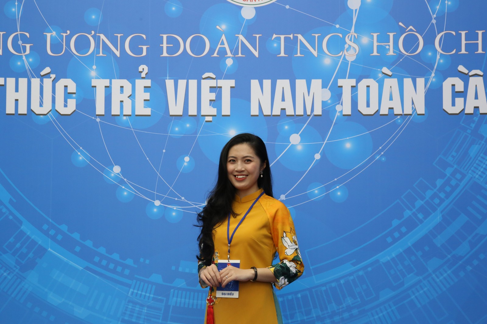 Cô giáo Lưu Thu Liên - Đại diện Trí thức trẻ Hải Dương tham gia Diễn đàn Trí thức trẻ Việt Nam toàn cầu năm 2020